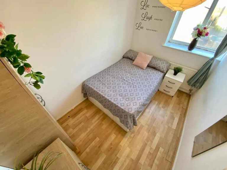 🔑 LOVELY DOUBLE ROOM IN ACTON ⭐