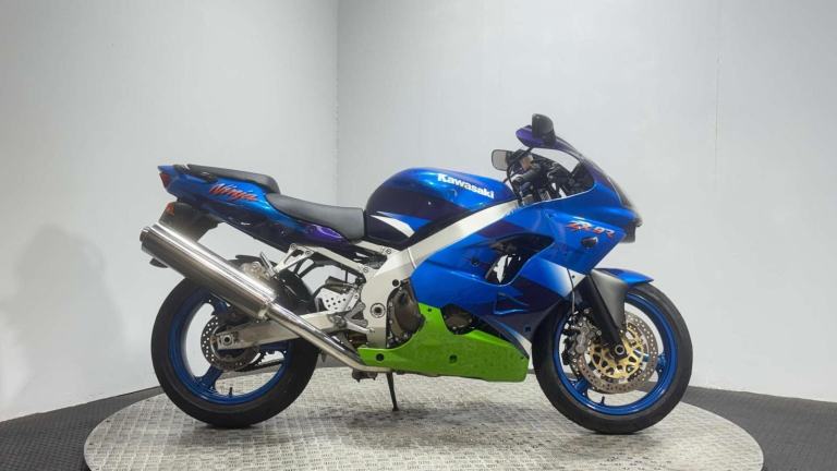 Kawasaki ZX ZX9R 2000 ONLY 6K 1 OWNER RUNNING PROJECT BIKE SPORT BIKE