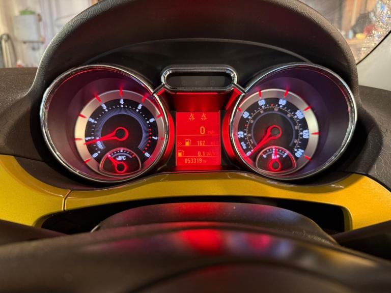 2016 Vauxhall ADAM 1.2i Energised 3dr HATCHBACK PETROL Manual