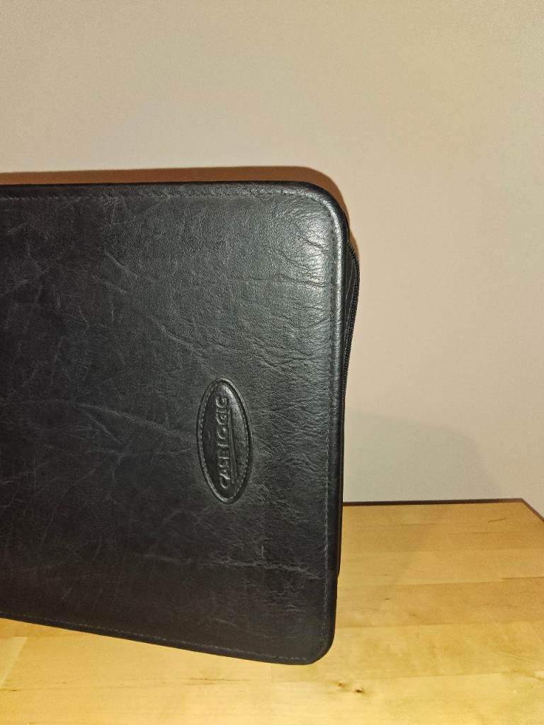 Case Logic Genuine Leather 200 CD/DVD Wallet