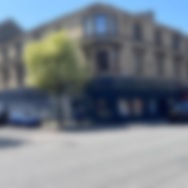 ESTABLISHED FURNITURE SHOWROOM BUSINESS FOR SALE GLASGOW SHOP UNIT TO LET