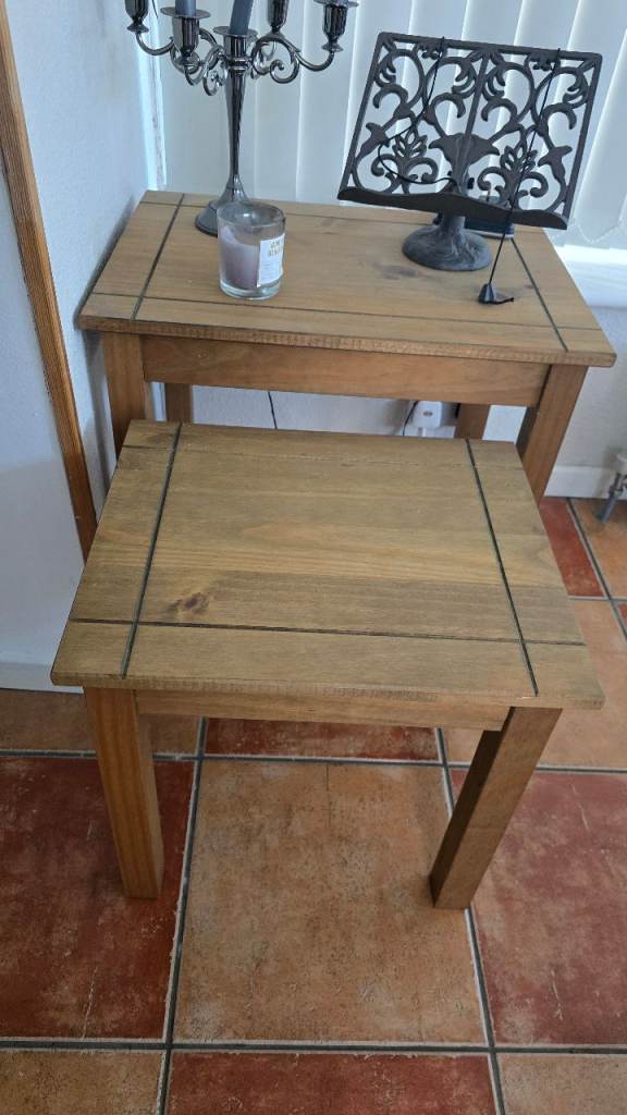 Table nests