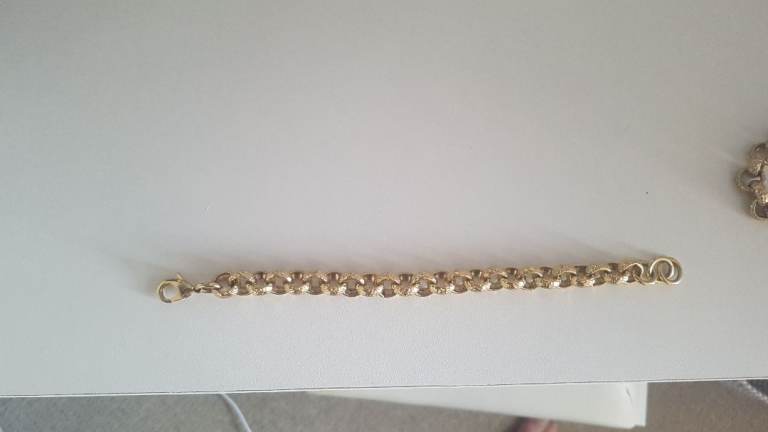 Gold one Heavy Belcher Bracelet – Good Condition