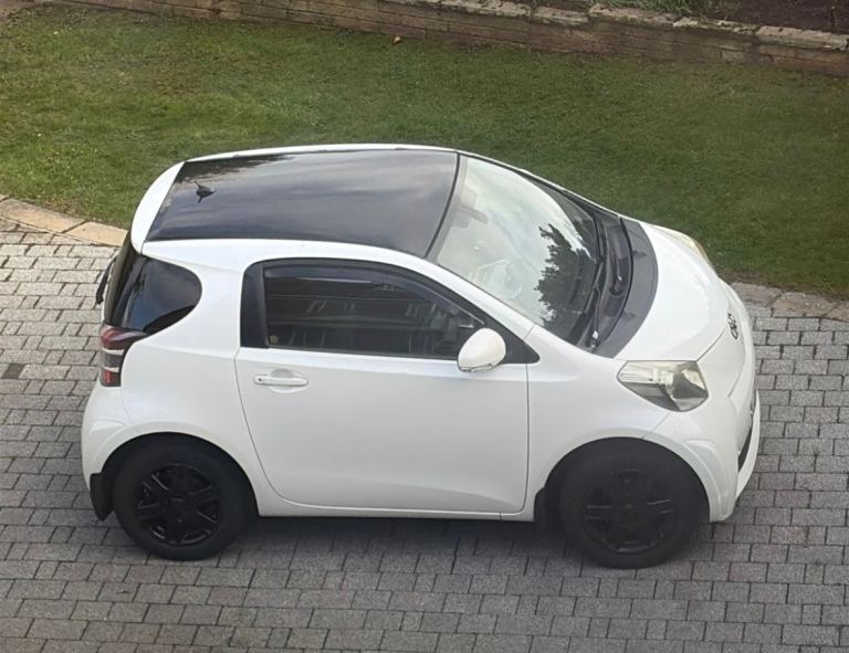 Toyota, IQ, Hatchback, 2009, Manual, 998 (cc), 3 doors