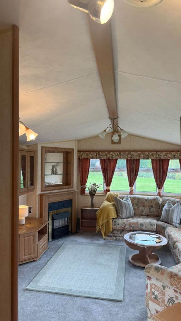 2 bedroom static caravan FOR RENT