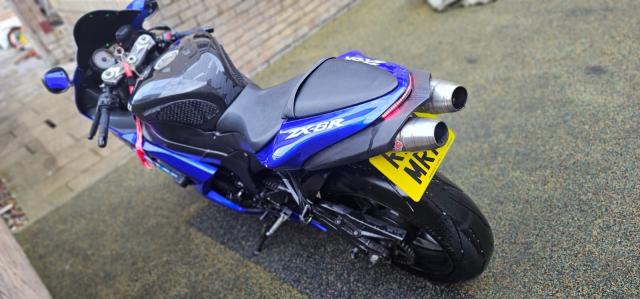 Kawasaki, Ninja ZX 6, 2010, 599 (cc) | in Canning Town, London