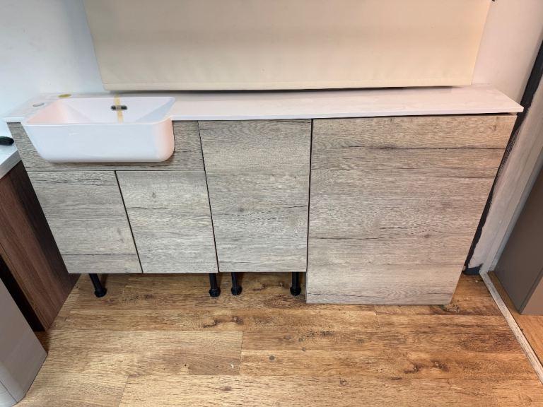 Ex Display Fitted Bathroom Furniture 