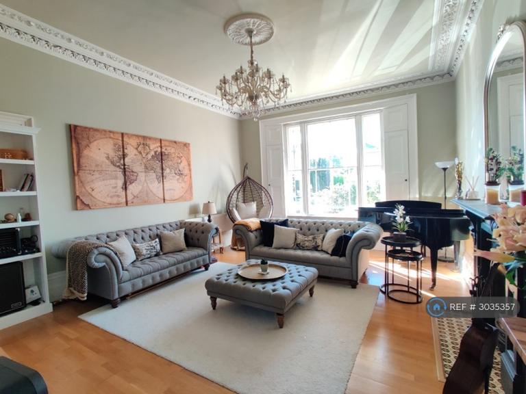 2 bedroom flat in Kenilworth Road, Leamington Spa, CV32 (2 bed) (#3035357)