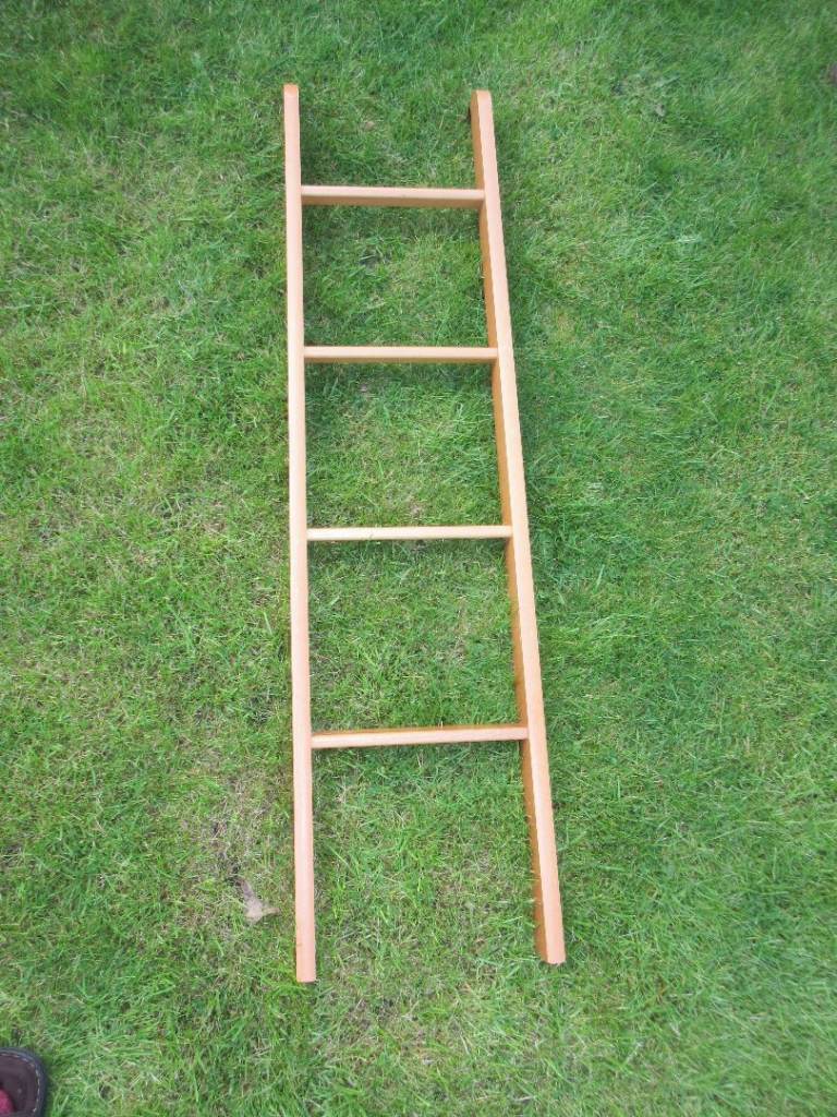 Motorhome/caravan bed ladder