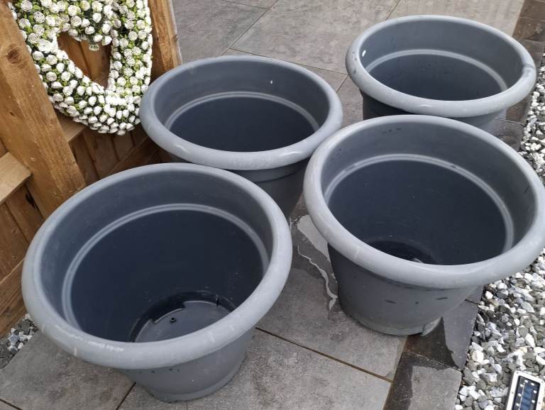 4 Large Grey Plastic Plant Pots