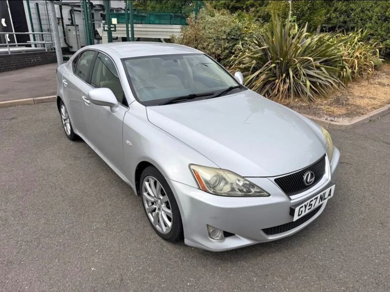 LEXUS IS250 SE AUTO