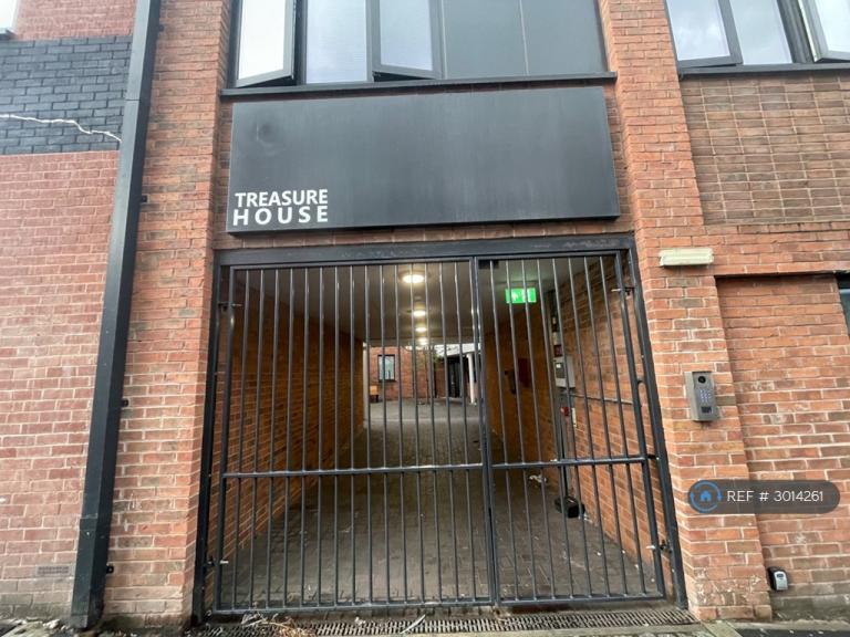 1 bedroom flat in Treasure House, Birmingham, B1 (1 bed) (#3014261)