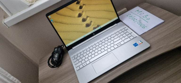FREE DELIVERY DISCOUNTED (SCRATCHES) 2024 11th gen 15.6" Core i5 16GB RAM 512GB SSD HP Laptop PC