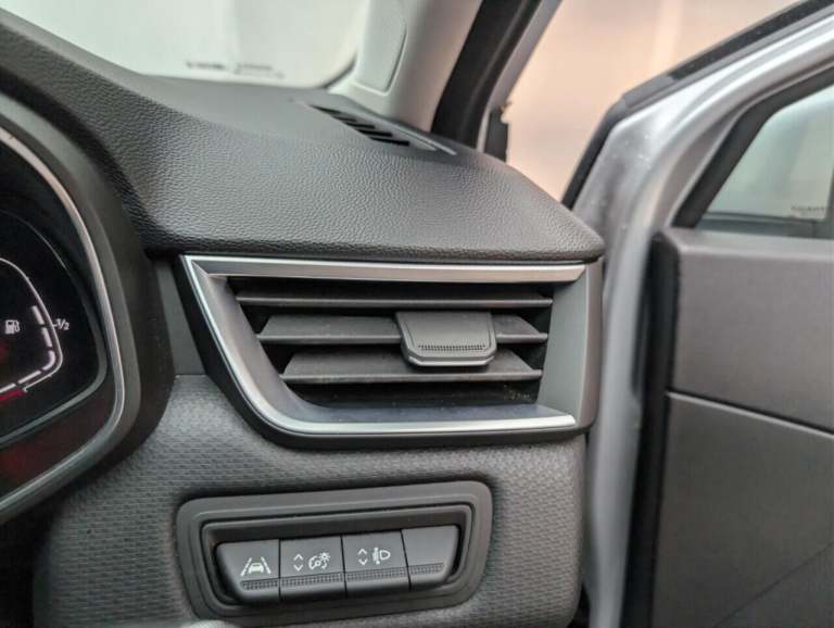 2022 Renault Clio 1.6 E-TECH Iconic Hatchback 5dr Petrol Hybrid Auto Euro 6 (s/s) (140 ps) NA HAT...