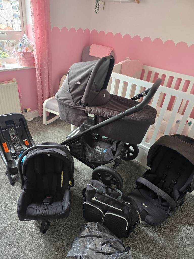 Joie chrome DLX travel system 