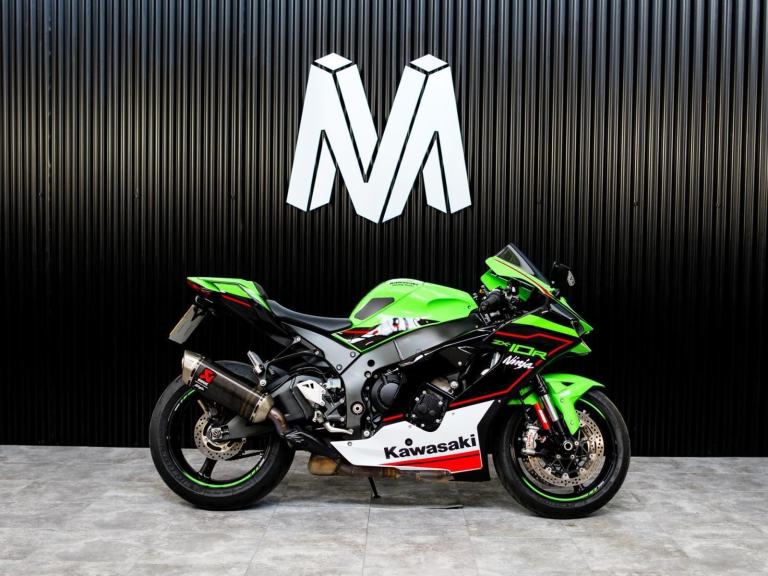 2022 Kawasaki Ninja ZX-10R 1000 Super Sports Petrol Manual Euro 5 (213 ps)