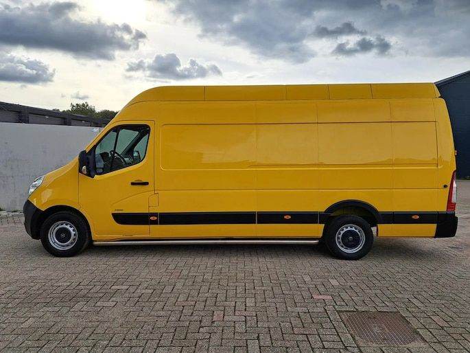 Man and van removal services collections deliveries 24/7 nationwide and any EU countries Halifax 