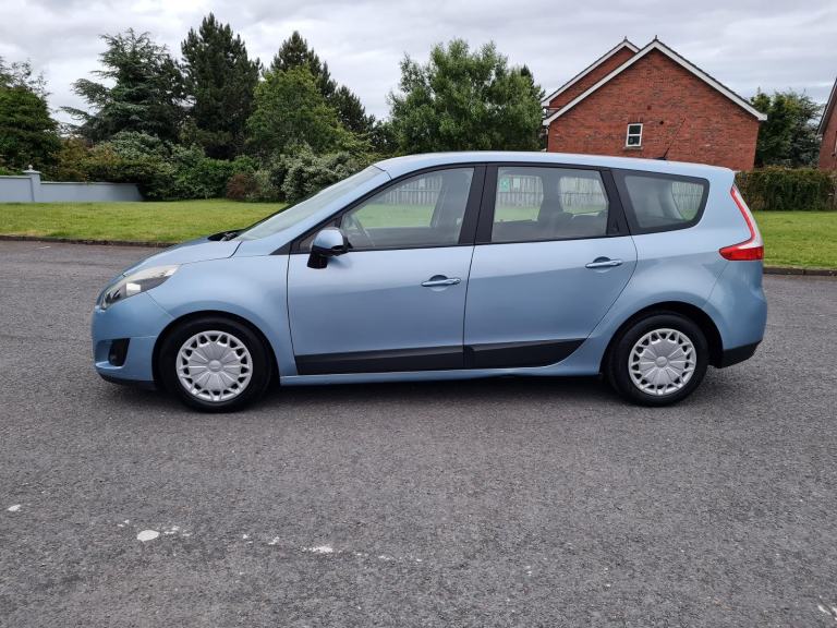 Only £1295 Seven Seater.Diesel.Factory Sat Nav Six Speed.2009 Renault Grand Scenic Dci Diesel