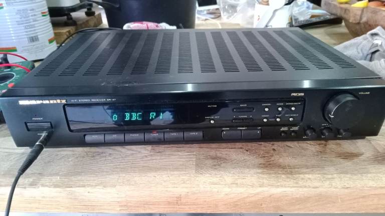 REDUCED!Marantz SR-47 amplifier/receiver with phono and AM/FM tuner