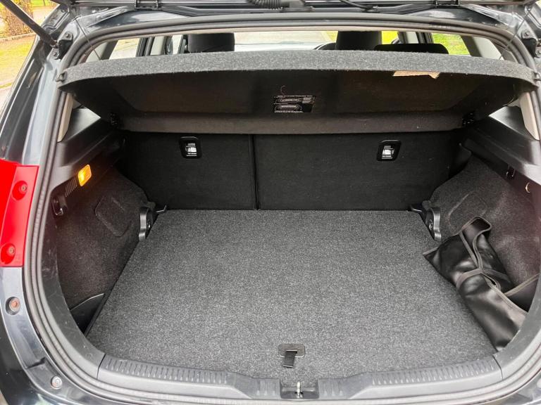 2014 Toyota Auris 1.6 V-Matic Icon 5dr HATCHBACK PETROL Manual