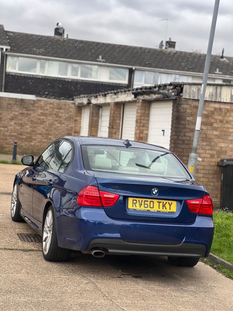 BMW, 3 SERIES, Saloon, 2010, Manual, 1995 (cc), 4 doors