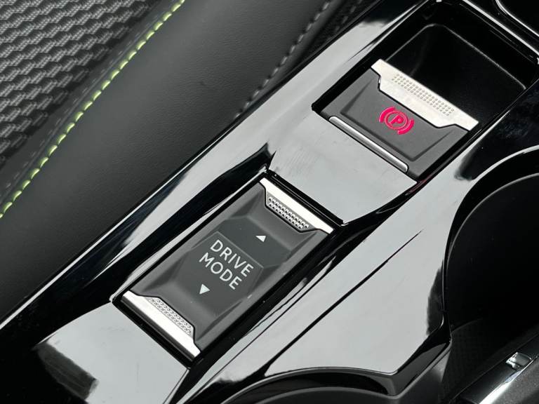  Peugeot 208 1.2 Puretech Mhev Gt Hatchback 5dr Petrol Hybrid E Dsc Euro 6 s/s