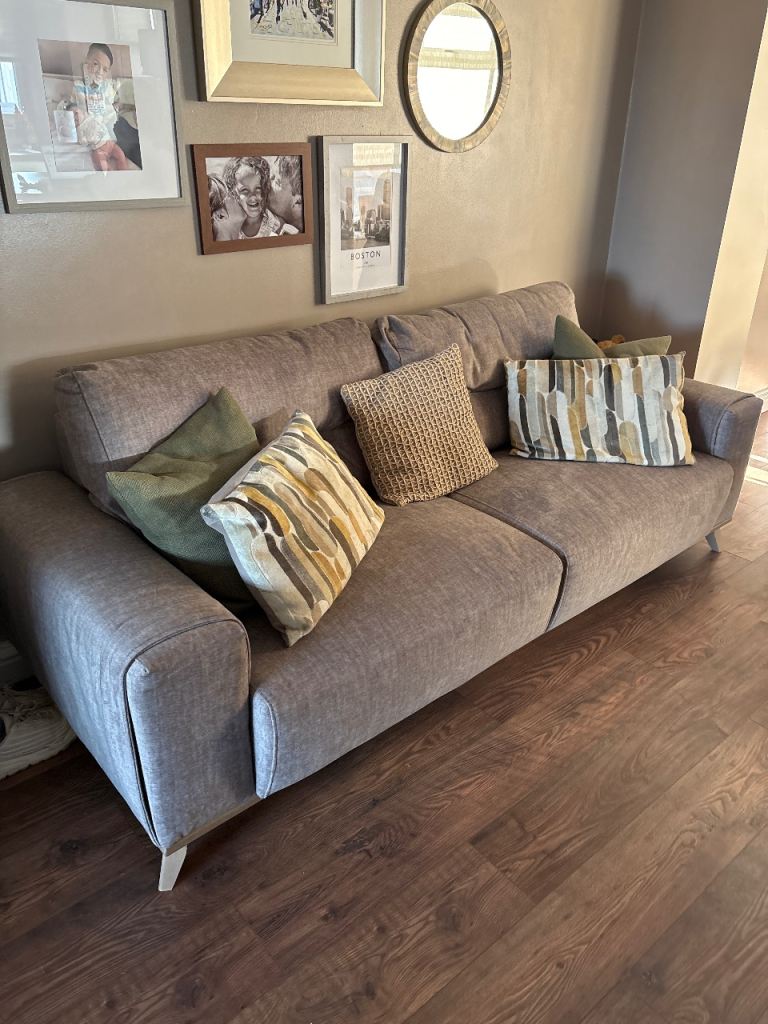 Tannahill 3 seater
