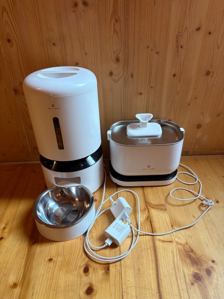 Automatic Pet Feeder & Fountain