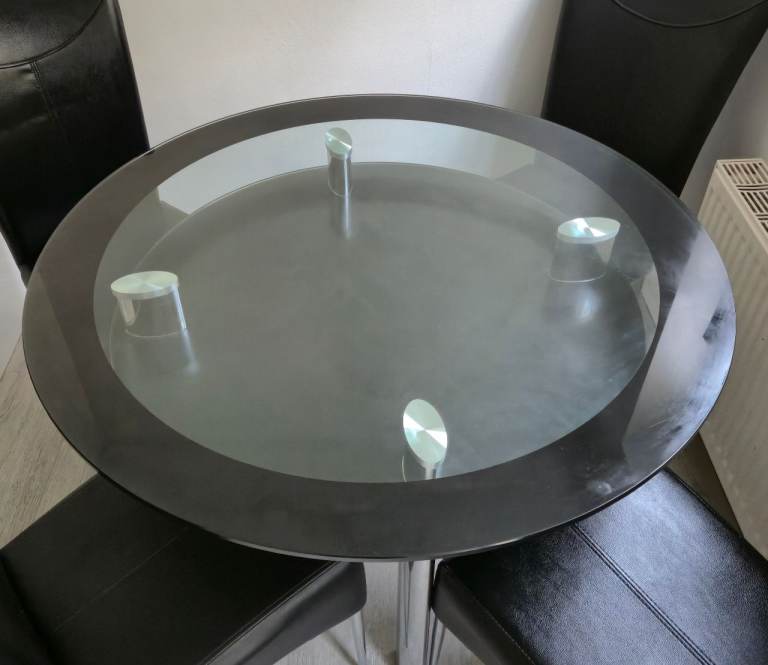 Dining table no chairs