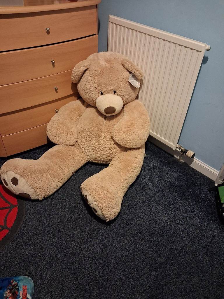 image for Massive teddy bear 