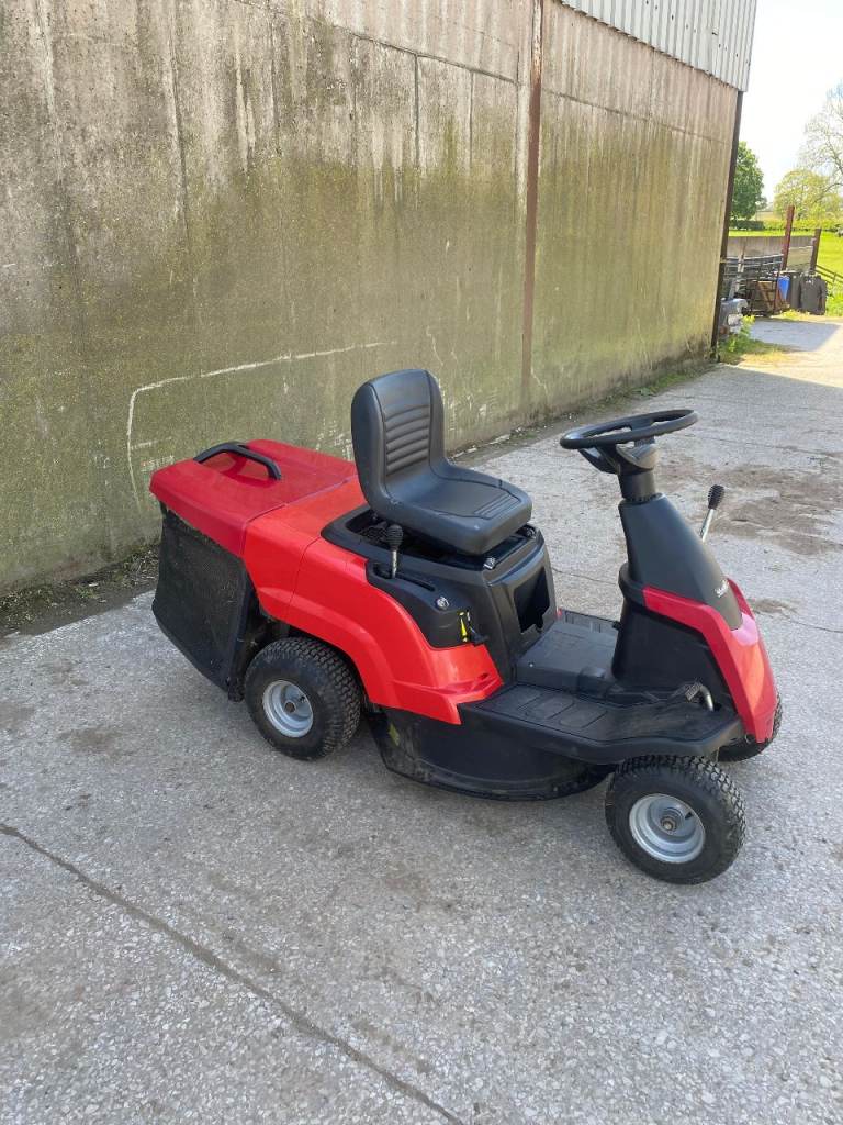 MOUNTFIELD 827M RIDE ON MOWER FOR SALE, 2017 MODEL,