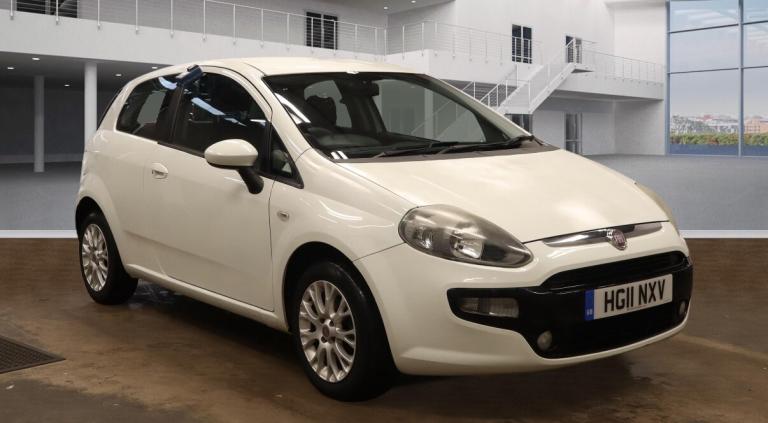 2011 Fiat Punto Evo 1.2 MyLife 3dr HATCHBACK Petrol Manual