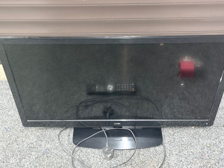 LOGIK 32"HD ready LED iDTV