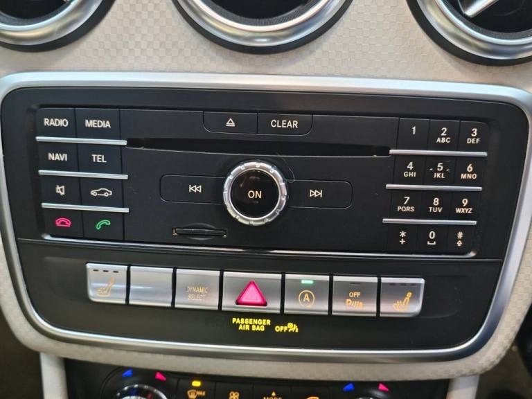 2016 Mercedes-Benz A-Class 2.1 A200d Sport (Premium) Hatchback 5dr Diesel 7G-DCT Euro 6 (s/s) (13...