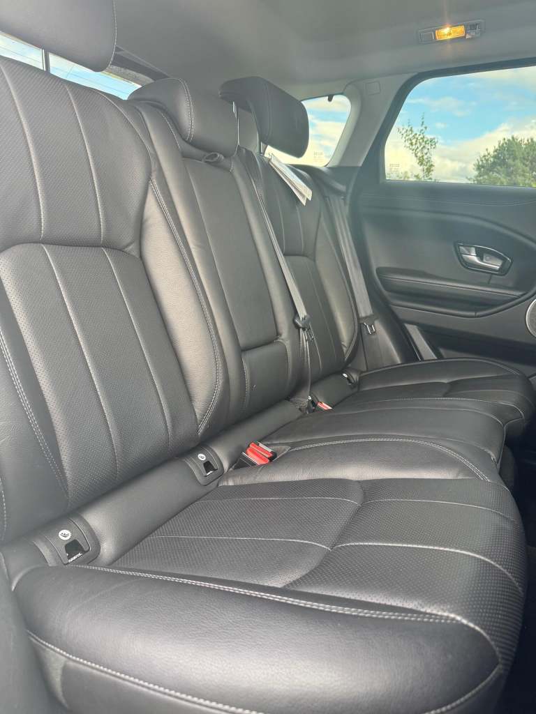 LAND ROVER RANGE ROVER EVOQUE 2.0 TD4 SE Tech 2018