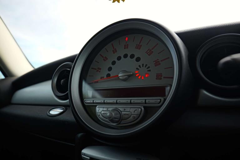 2008 MINI Hatch 1.4 One 3dr Hatchback Petrol Manual