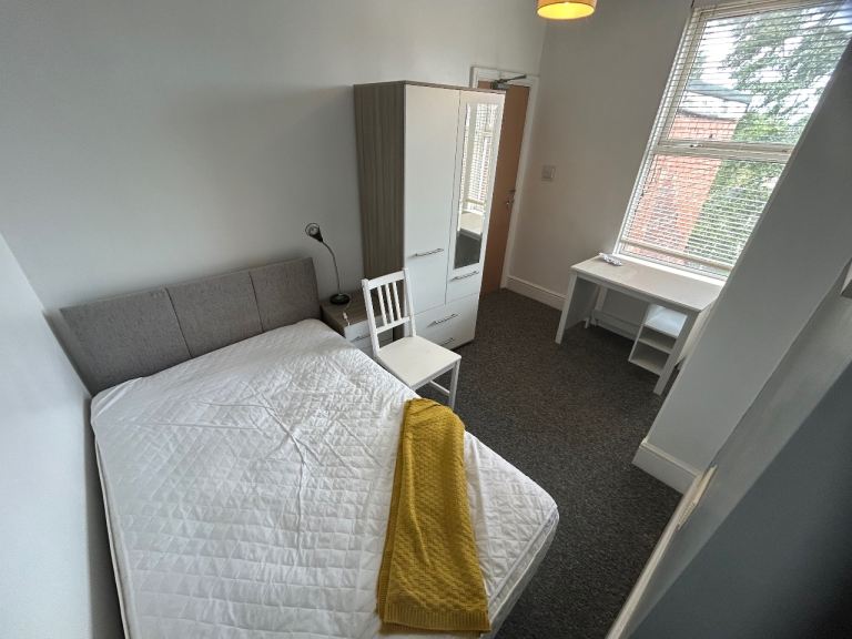 Room in a shared House £475