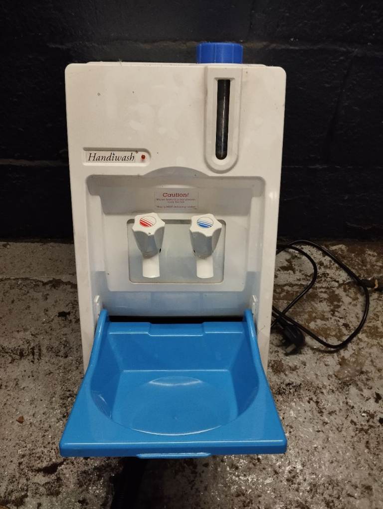 Van Eberspacher 12v Mobile Handwash Station 