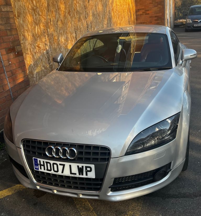 Audi TT, Red leather seats, Clean inside & out £2200 Ono