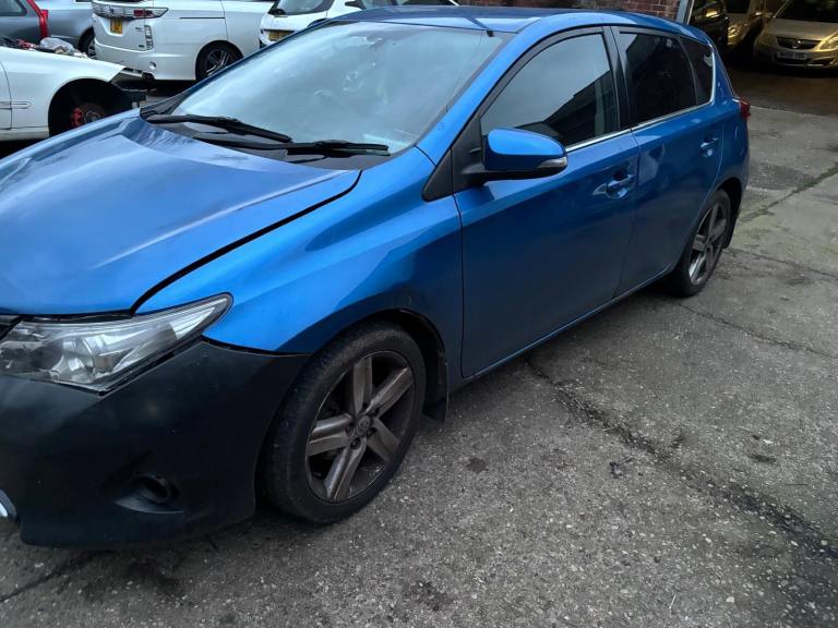 Toyota, AURIS, Hatchback, 2013, Manual, 1598 (cc), 5 doors