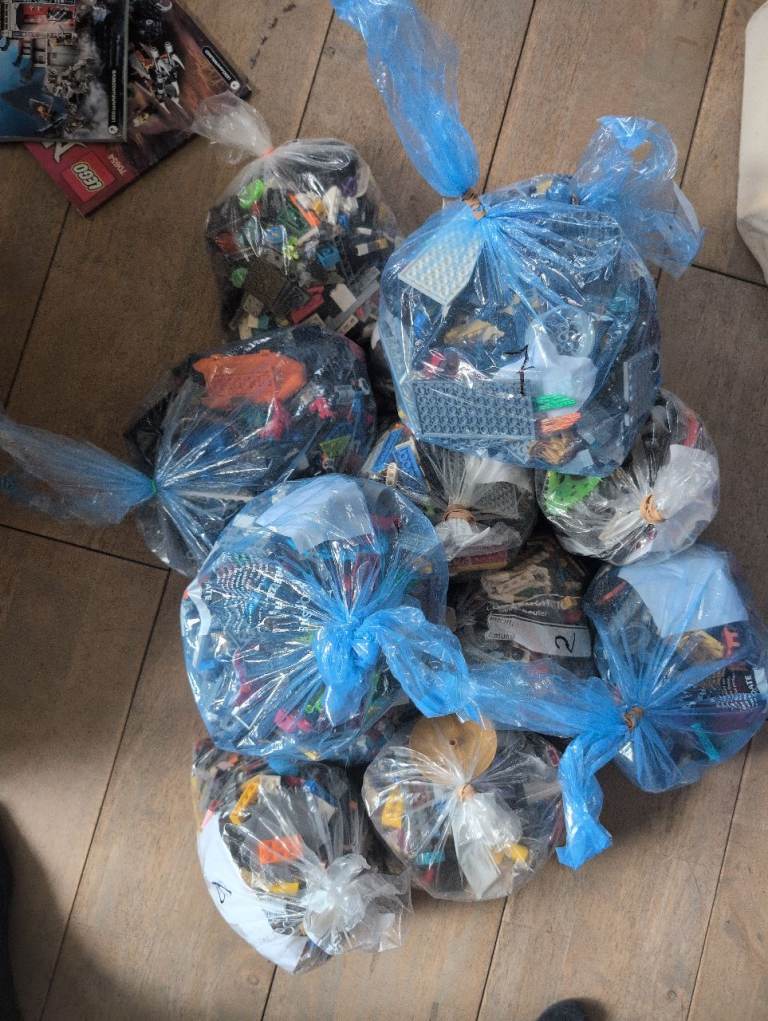 15kg joblot Lego box with Ninjago and various other parts inside 