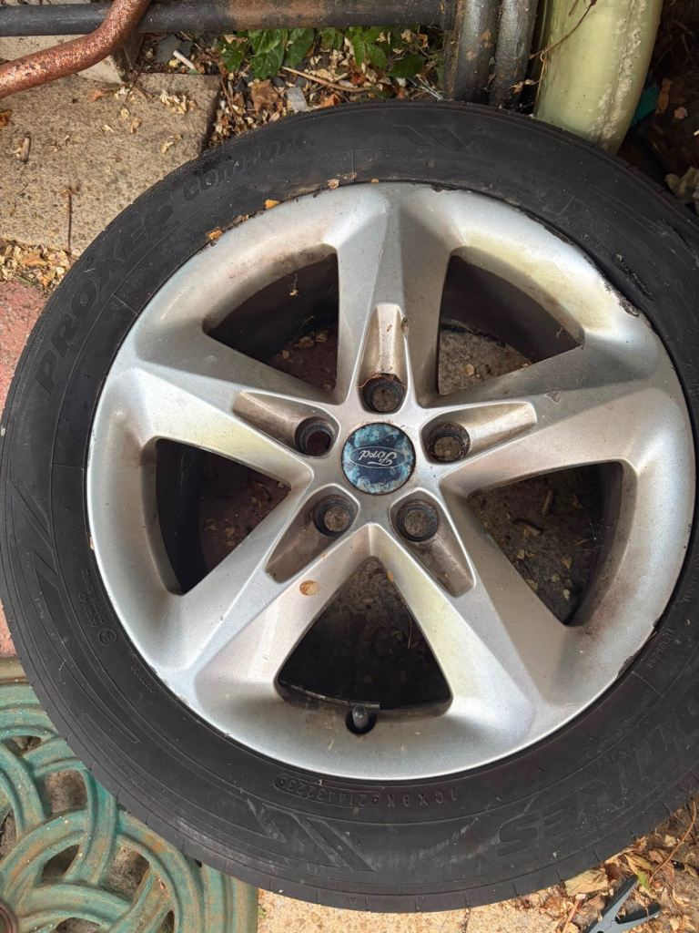 Alloy wheels from ford focus 2008 