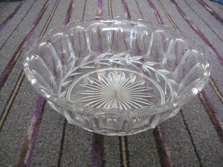 Cut Glass Fruit Bowl for £7.00