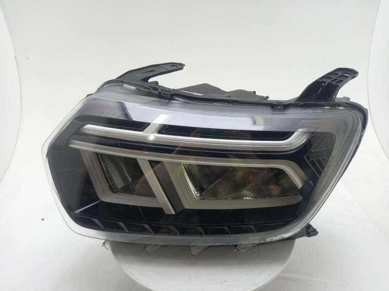 Dacia Duster Headlamp Headlight N/S 2022-2025 5 Door Hatchback Lh 260602743r