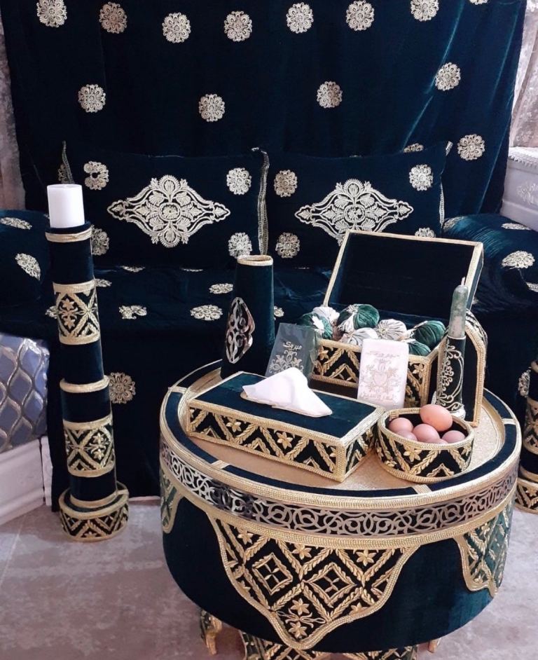 Moroccan henna stand for sale or rent 