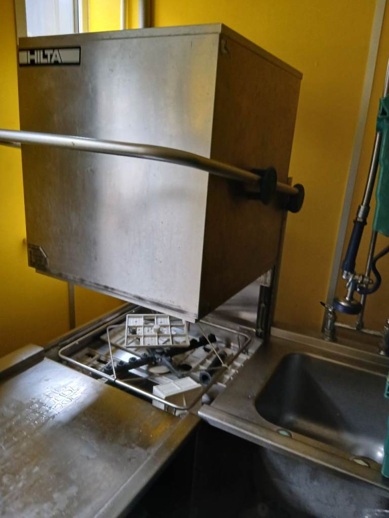 Pass through dishwasher