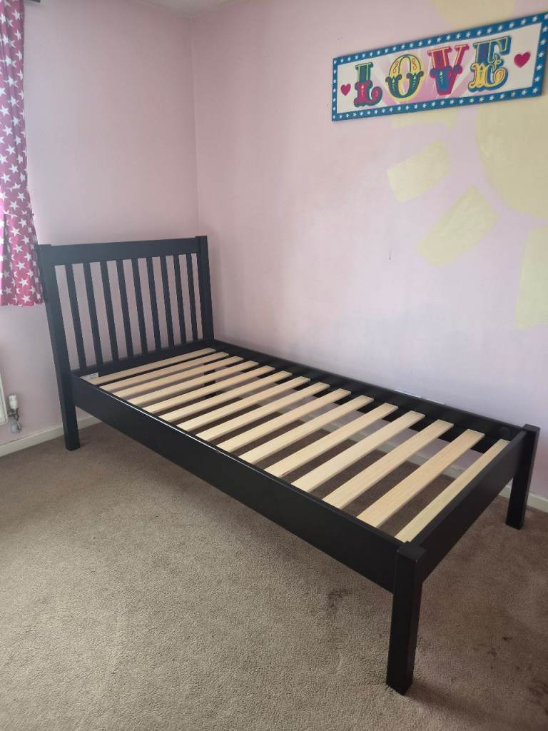 Children's bed frame