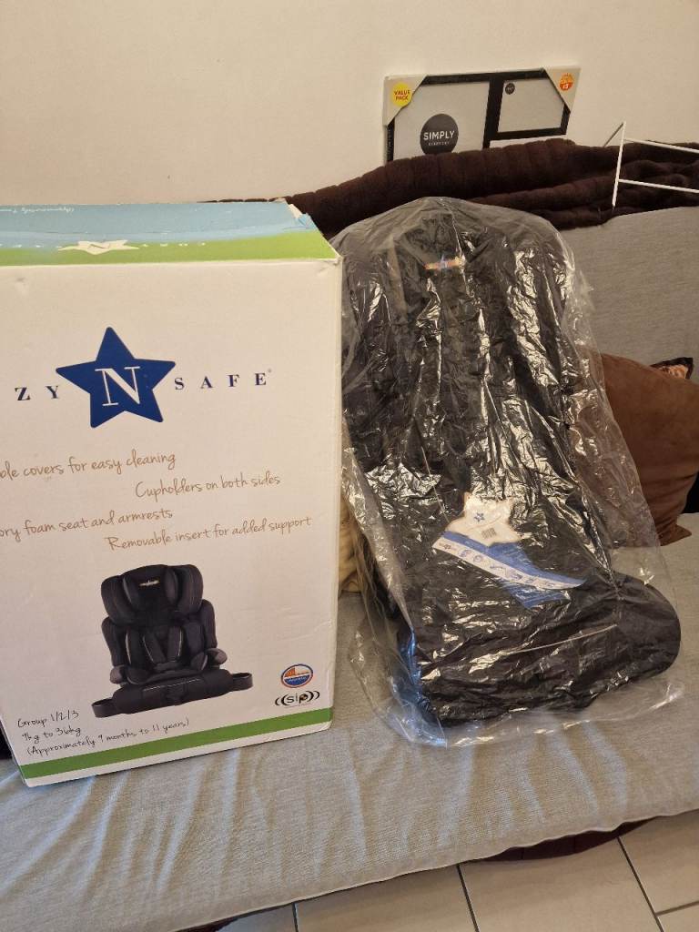 Universal Baby, Children's, Toddler, Child Car Seat 9 Months to 11 Years