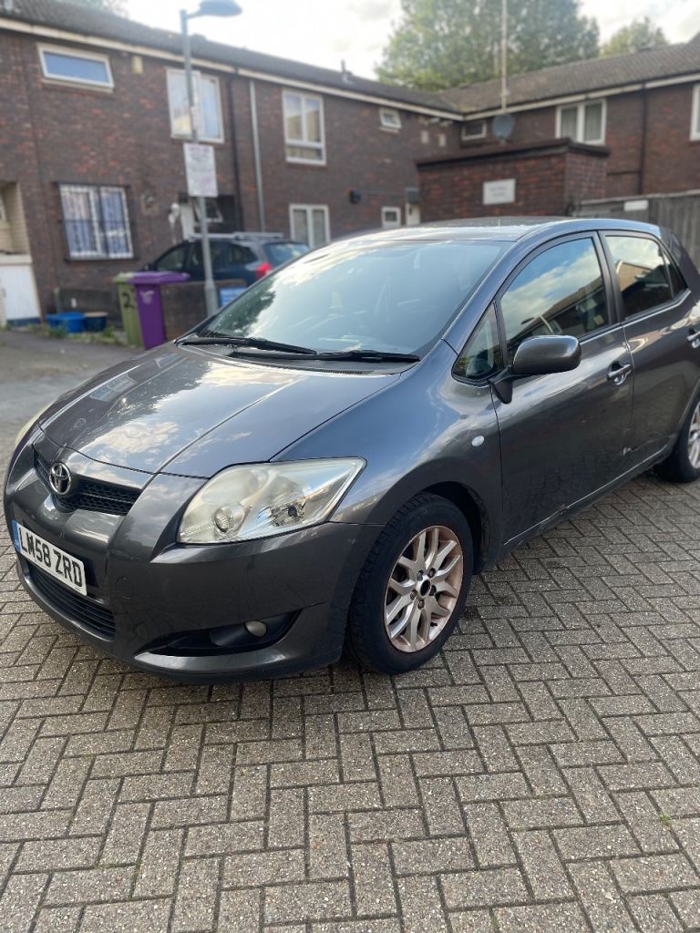 Toyota Auris hatchback 5dr 2009 automatic