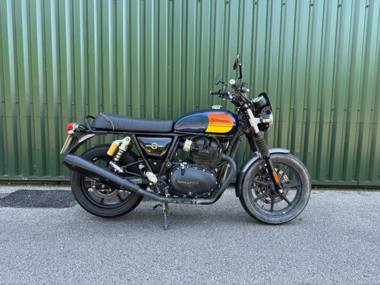 Royal Enfield Interceptor 650 Blue and Black 2025 3600 Miles 1 Owner 